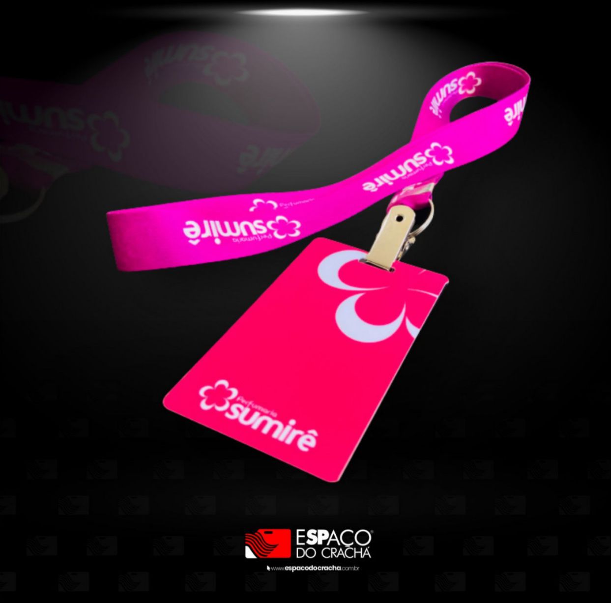 Crachá de PVC Personalizado | Espaço do Crachá