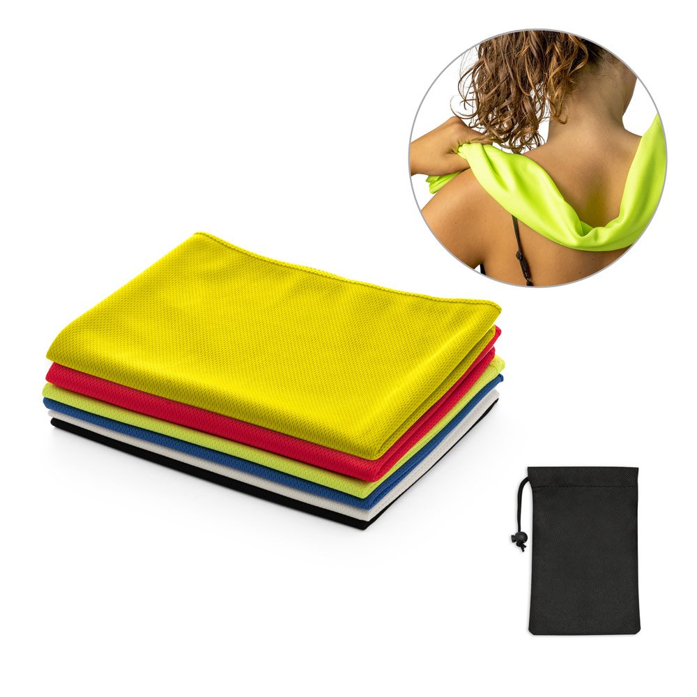 Toalha esportiva refrescante em poliéster 100% reciclado com bolsa em non-woven -
