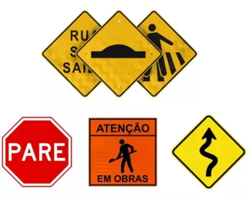 Placa refletiva de sinalização
