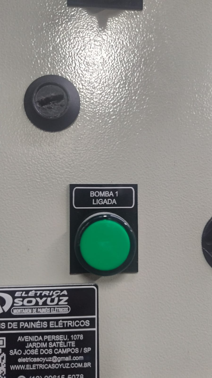 Plaquetas acrilicas para paineis e quadros eletricos